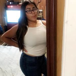 Meet your Posher, Aracely